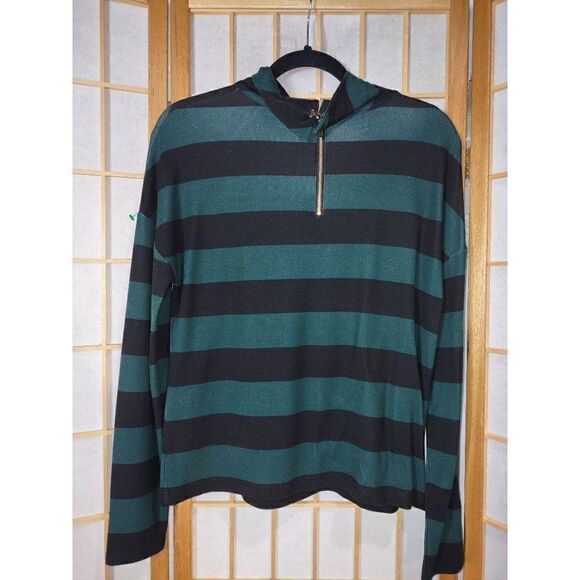 NWT Chico's Sz 0 (Sm) Striped Top - Picture 5 of 13